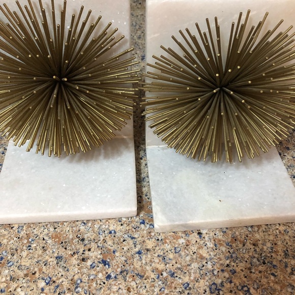 Marble Gold Starburst Bookends - Picture 1 of 7